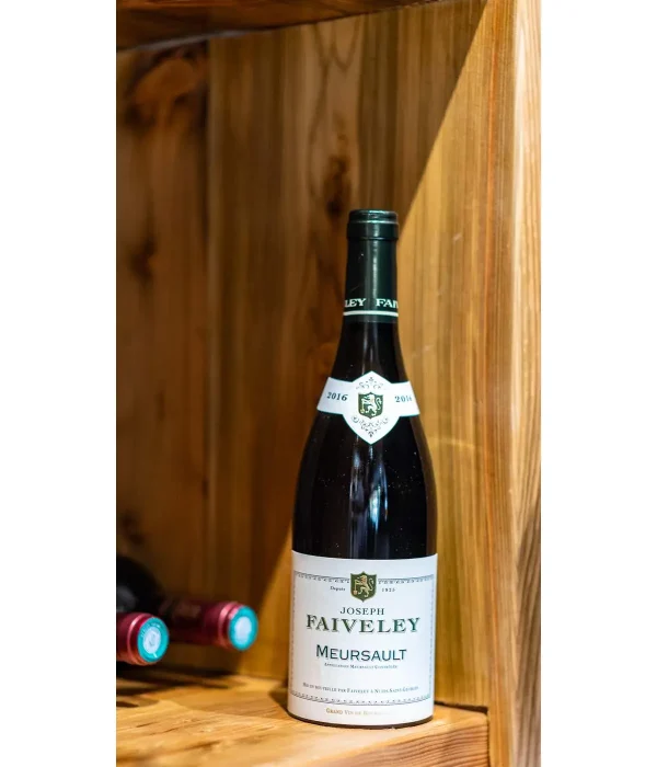 white-wine-domaine-jospeh-faiveley-meursault-burgundy